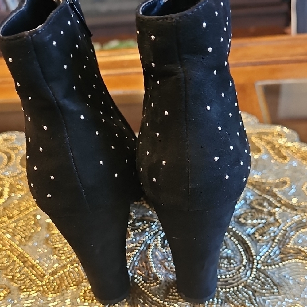 Chic Black Studded Ankle Booties - Picture 5 of 8